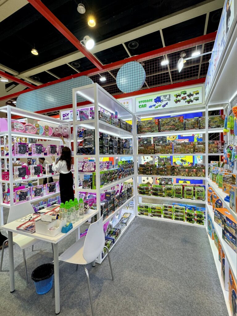 Lulu-family made a stunning appearance at the Hong Kong Toy Fair 2025 - a global event, advancing and blooming | China Toy Factory Price | LuluFamily